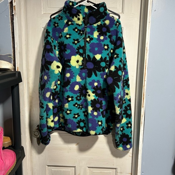 Urban Outfitters Floral Fleece Pullover Size Large - Picture 1 of 7